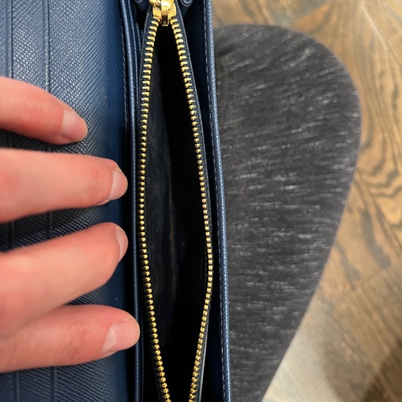 Authentic Prada wallet, NWOT - Picture 9 of 13